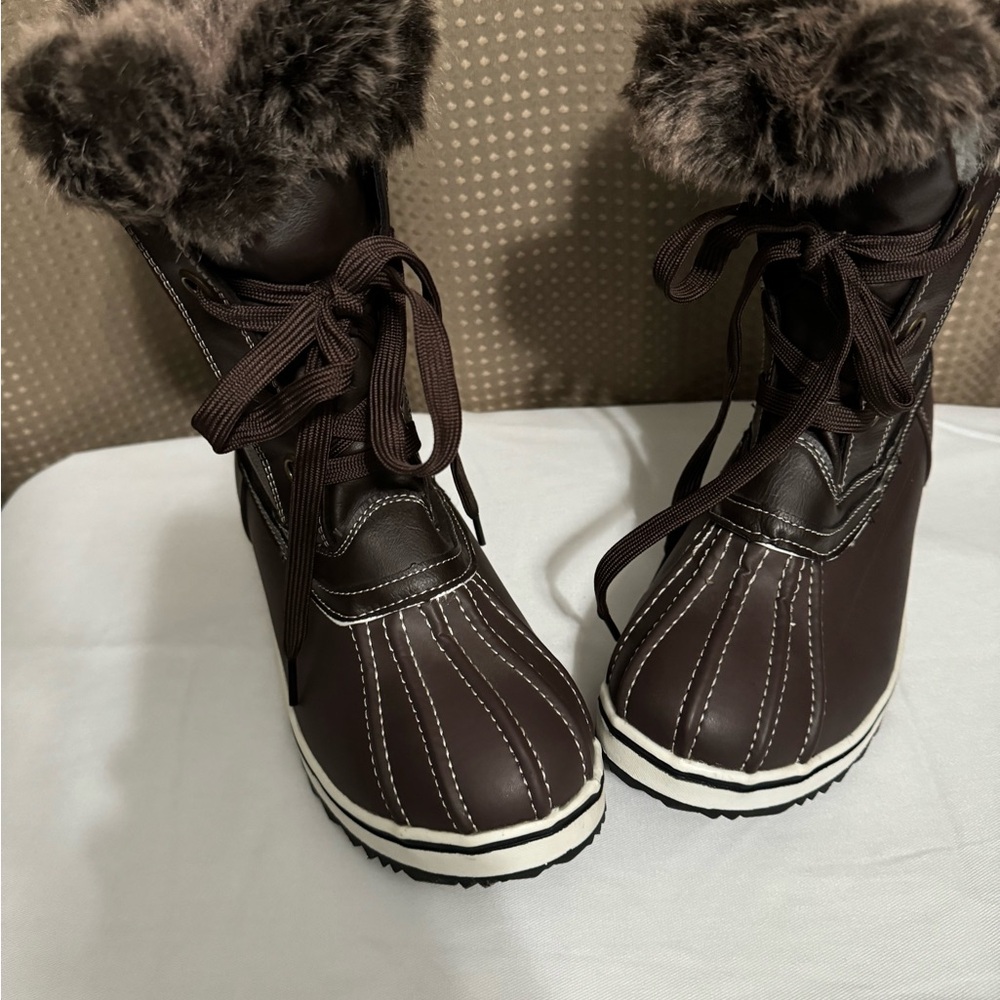 Mishansha Brown Winter Boots with Faux Fur Trim and Mid-Calf Height